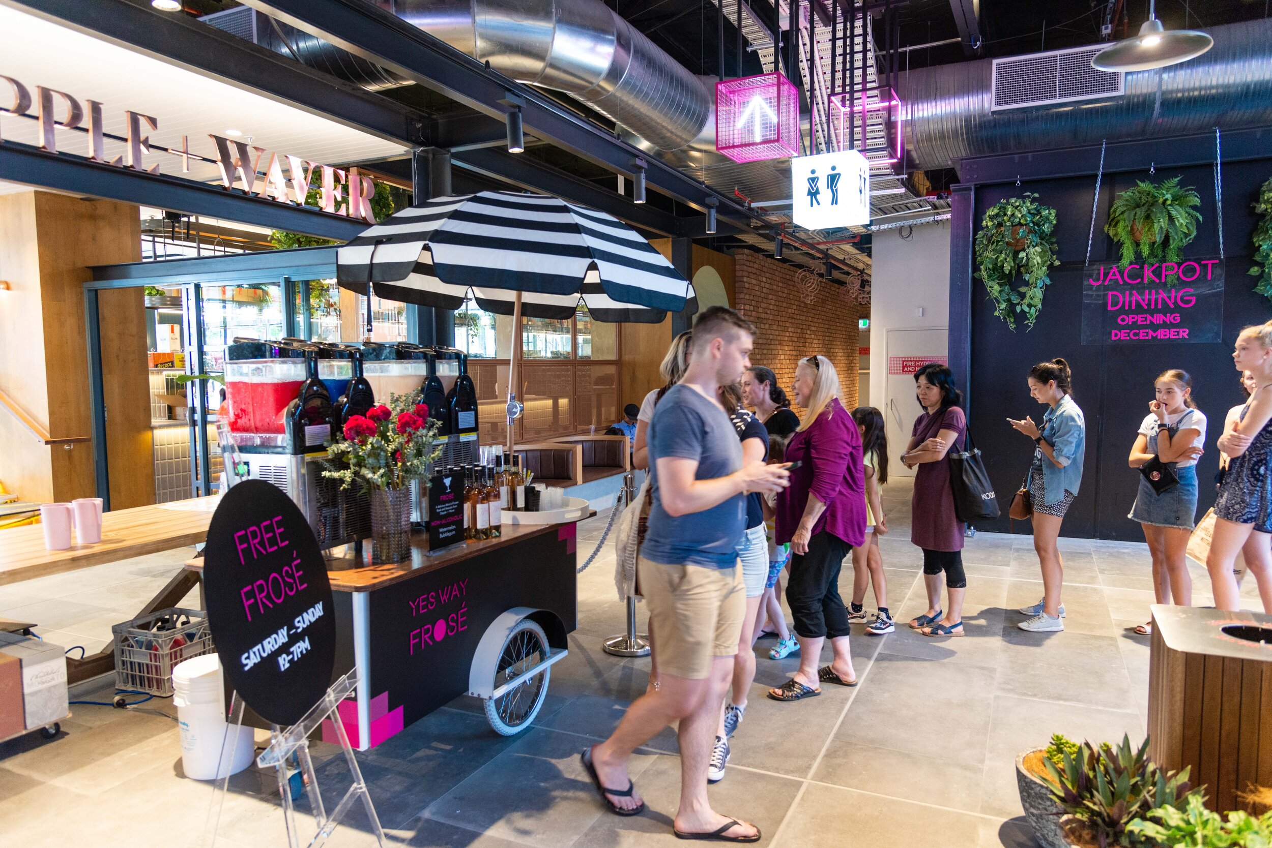 Gathering+Events+-+Frose+Cart