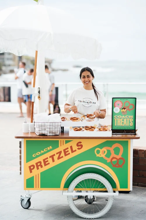 Gathering+Events+-+Pretzel+Cart+-+Activation+outdoors+(2)