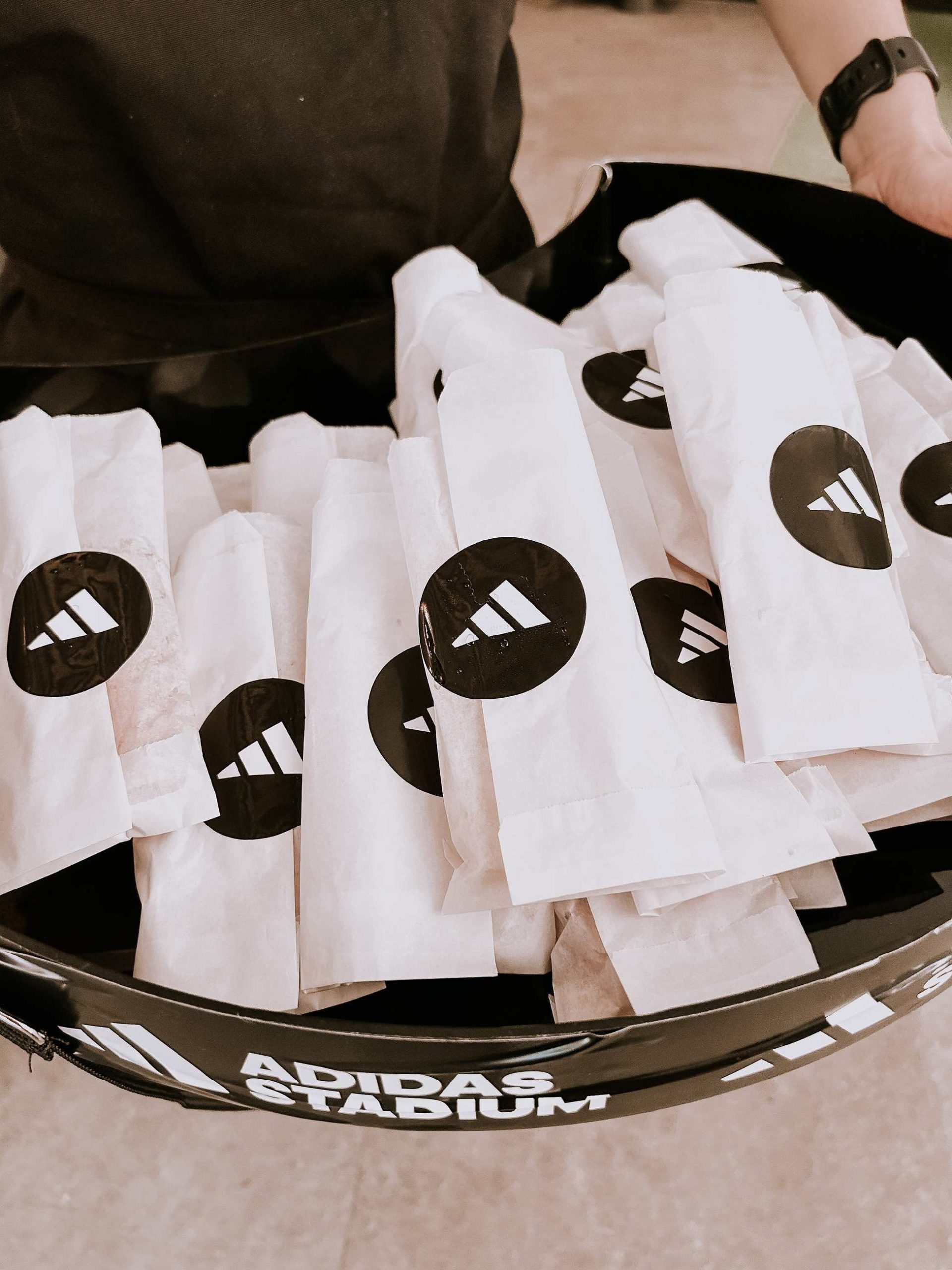 Icy+Pops+-+Gathering+Events+-+Paper+Eco+Packaging+Branding