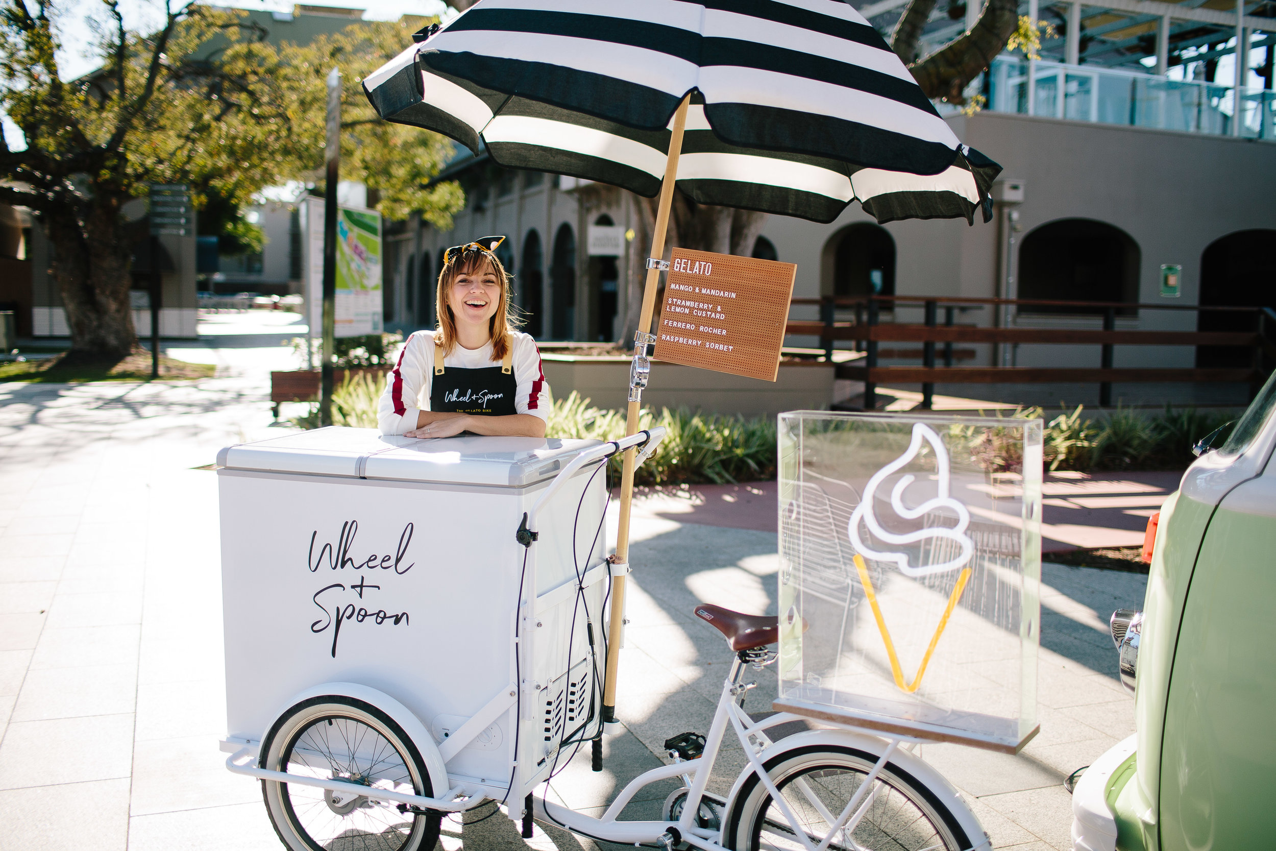 brisbane-wedding-food-catering-ice-cream-cart